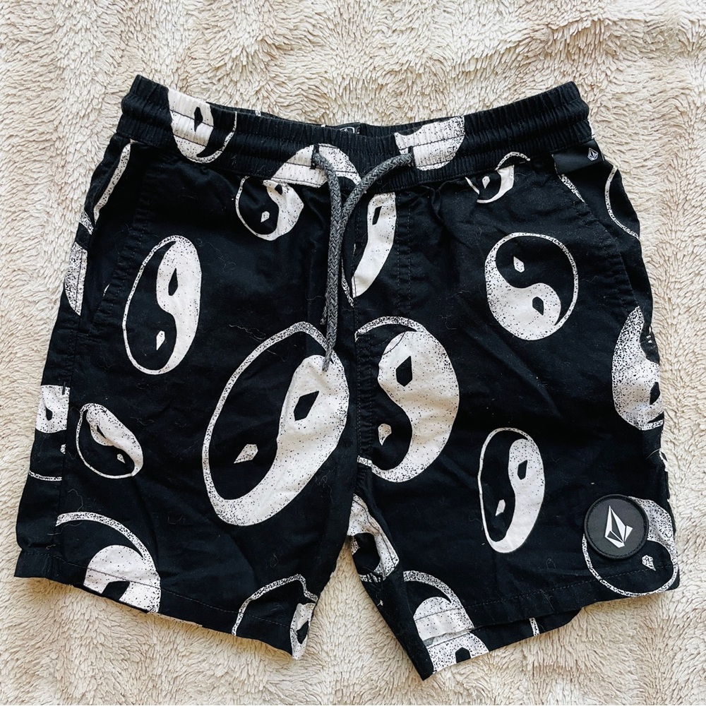 Volcom pull on Little kids shorts with Yin Yang print